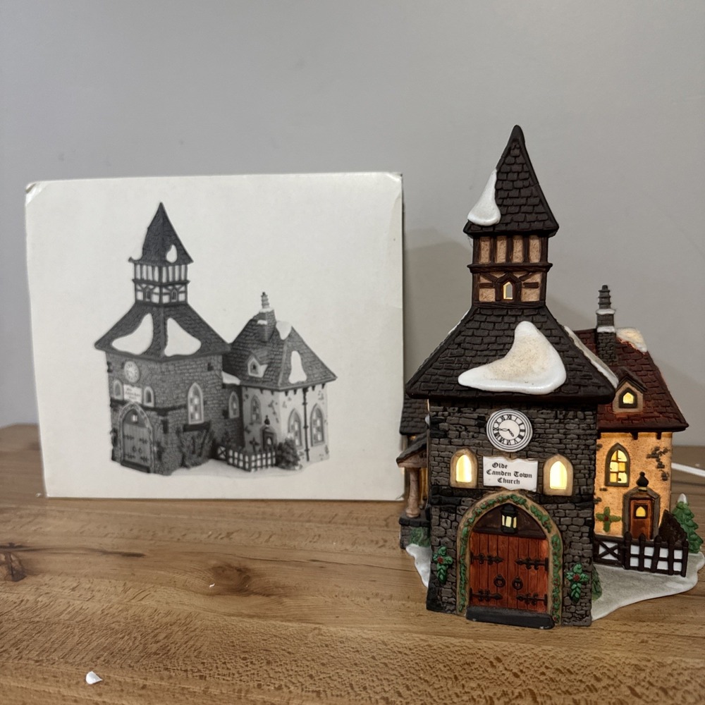 Dept 56 Dickens Village "The Olde Camden Town Church" #58346 with Light & Box
